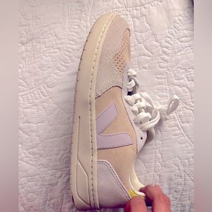 EUC Women’s Campo Veja Sneakers in Lime and Lavender